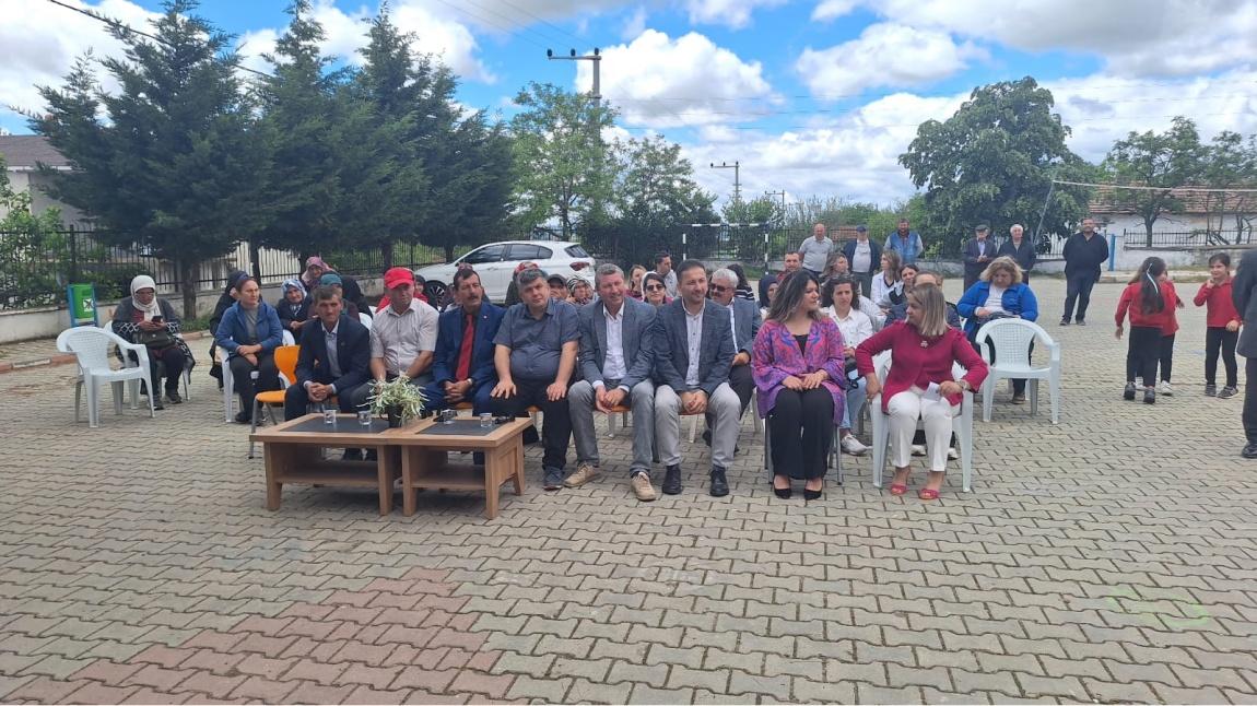 HACIDANİŞMENT KÖYÜNDE GİYİM KURSU SERGİSİ